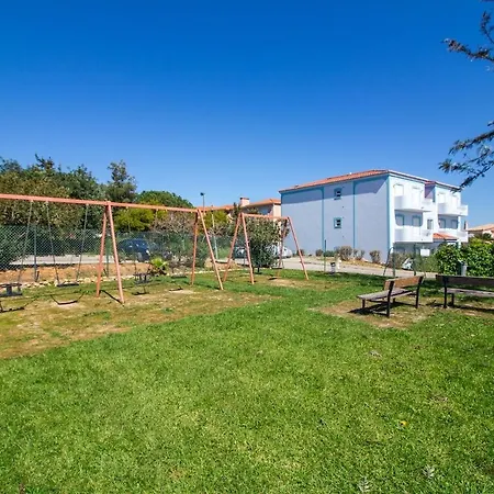 Palm View Escape Apartament *